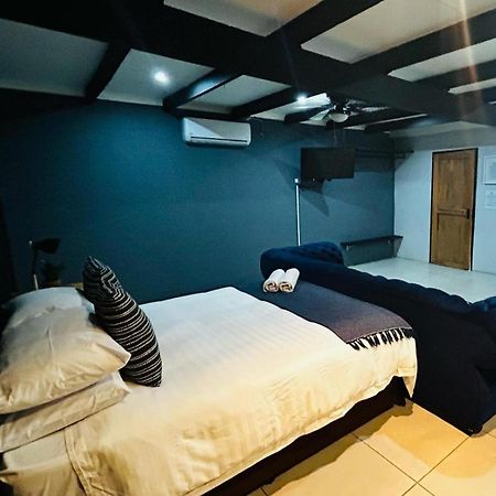 The Hart House Bed & Breakfast ฮาร์ทบีสบูร์ท ภายนอก รูปภาพ