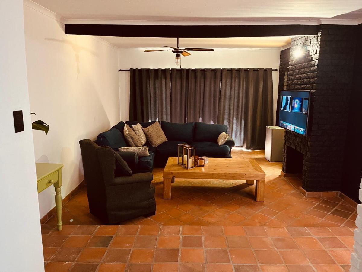 The Hart House Bed & Breakfast ฮาร์ทบีสบูร์ท ภายนอก รูปภาพ