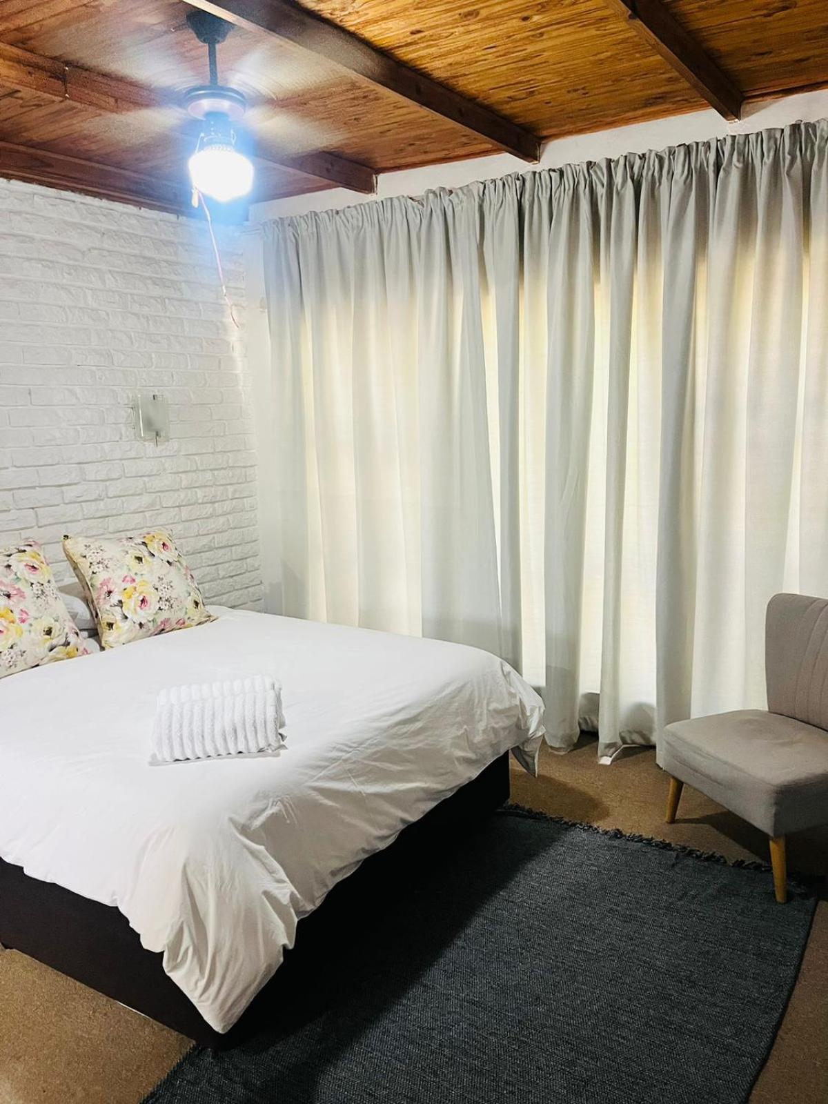 The Hart House Bed & Breakfast ฮาร์ทบีสบูร์ท ภายนอก รูปภาพ